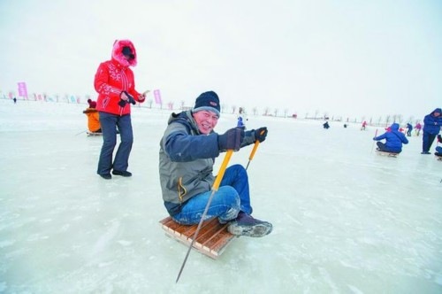 滑雪休閑度假成為更多游客的出行標(biāo)的